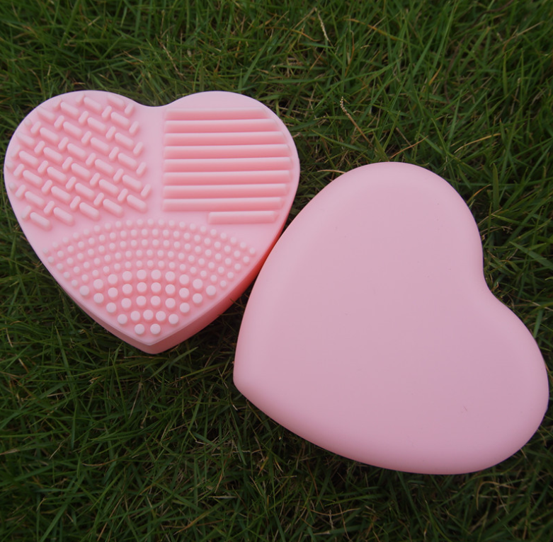 Love Scrubbing Pad Heart-shaped Egg Silicone Heart-shaped Scrubbing Tool